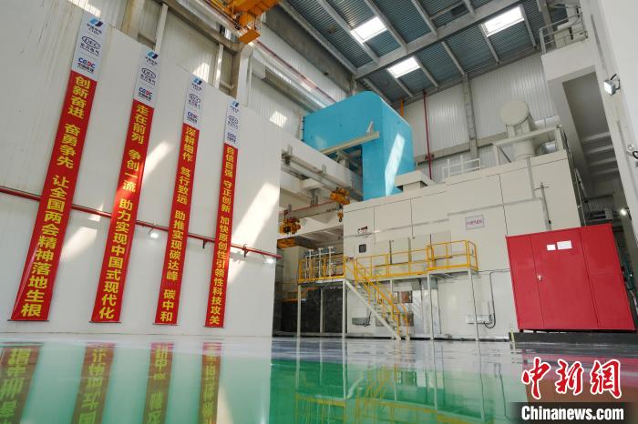 全国产化F级50兆瓦重型燃气轮机机组。　中国人生就是博尊龙凯时电气集团有限公司供图